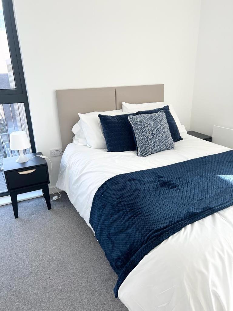 Luxury 2 Bed Apt With City View แมนเชสเตอร์ ภายนอก รูปภาพ